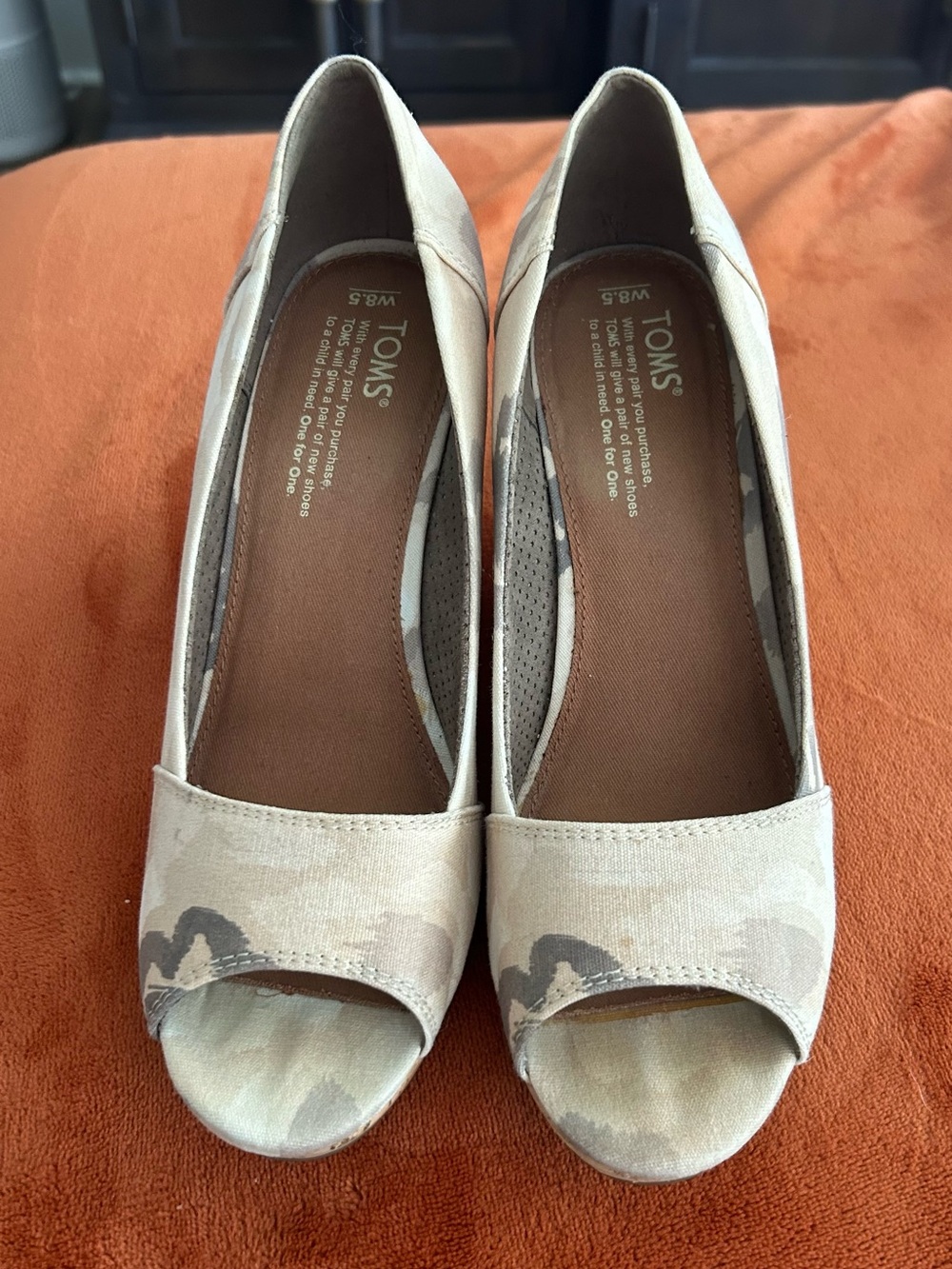 TOMS Women’s Stella Peep-Toe Wedges in Beige Camo
